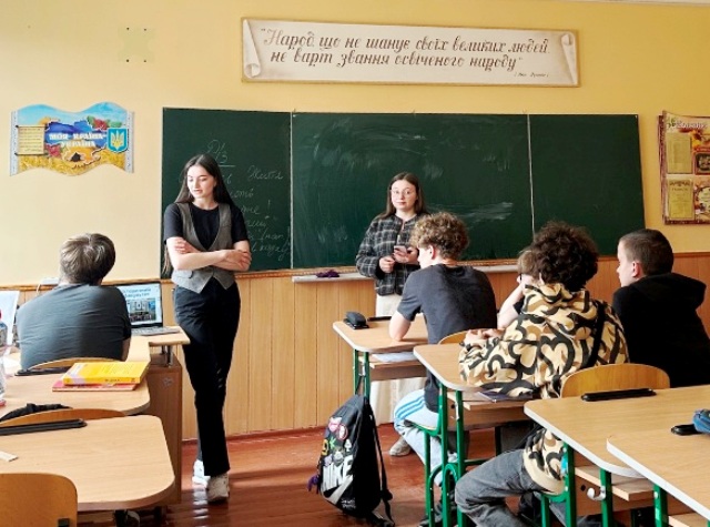 Соломія Стецик та Зоряна Передрук розповідають про особливості навчання на історичному факультеті